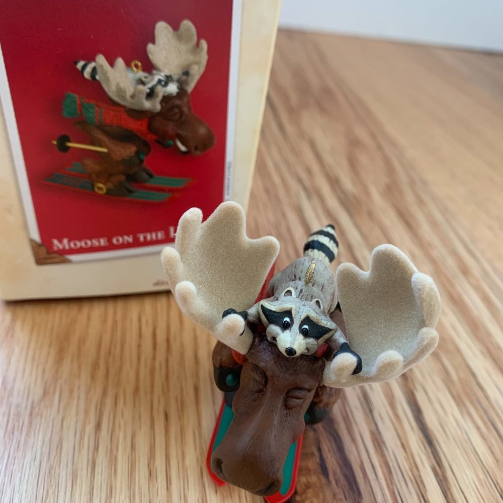 Hallmark Keepsake Ornament - Moose on the Loose 2003 - Brand New, Never Used - Picture 8 of 11